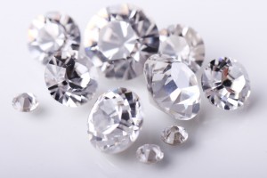 婚約指輪（エンゲージリング）のダイヤは大きい方がいいの？