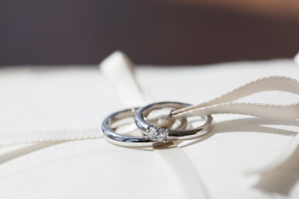 ダイヤモンド付きの結婚指輪を選ぶメリットと注意点を解説！_1