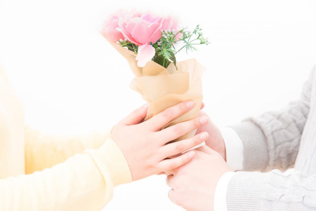 婚約とは？結婚との違いや婚約成立後の流れを解説_1