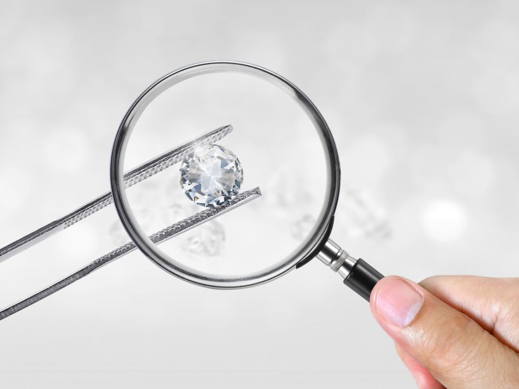 ダイヤモンドの石言葉とは？ブライダルリングに人気の理由や選び方も解説_2