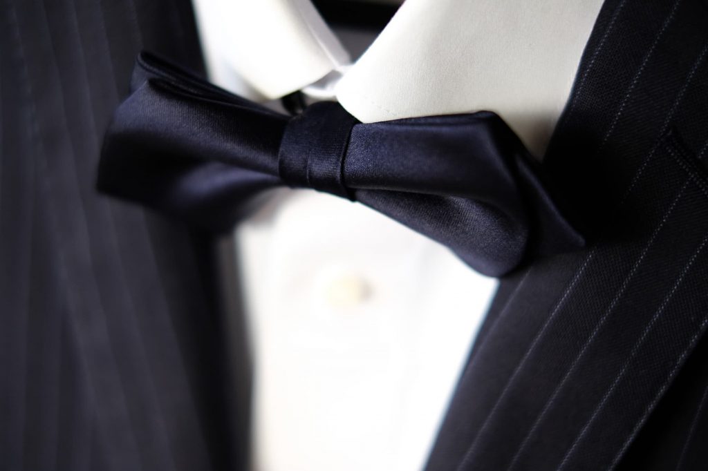 結婚式にふさわしいスーツや着用マナーを解説！ _2